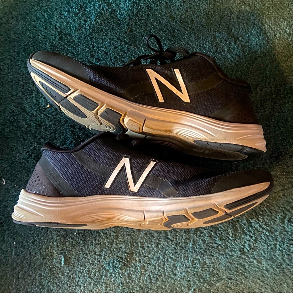 New balance 711 V3 Cush Womens Size 7.5 Black Navy Running Sneaker Shoes